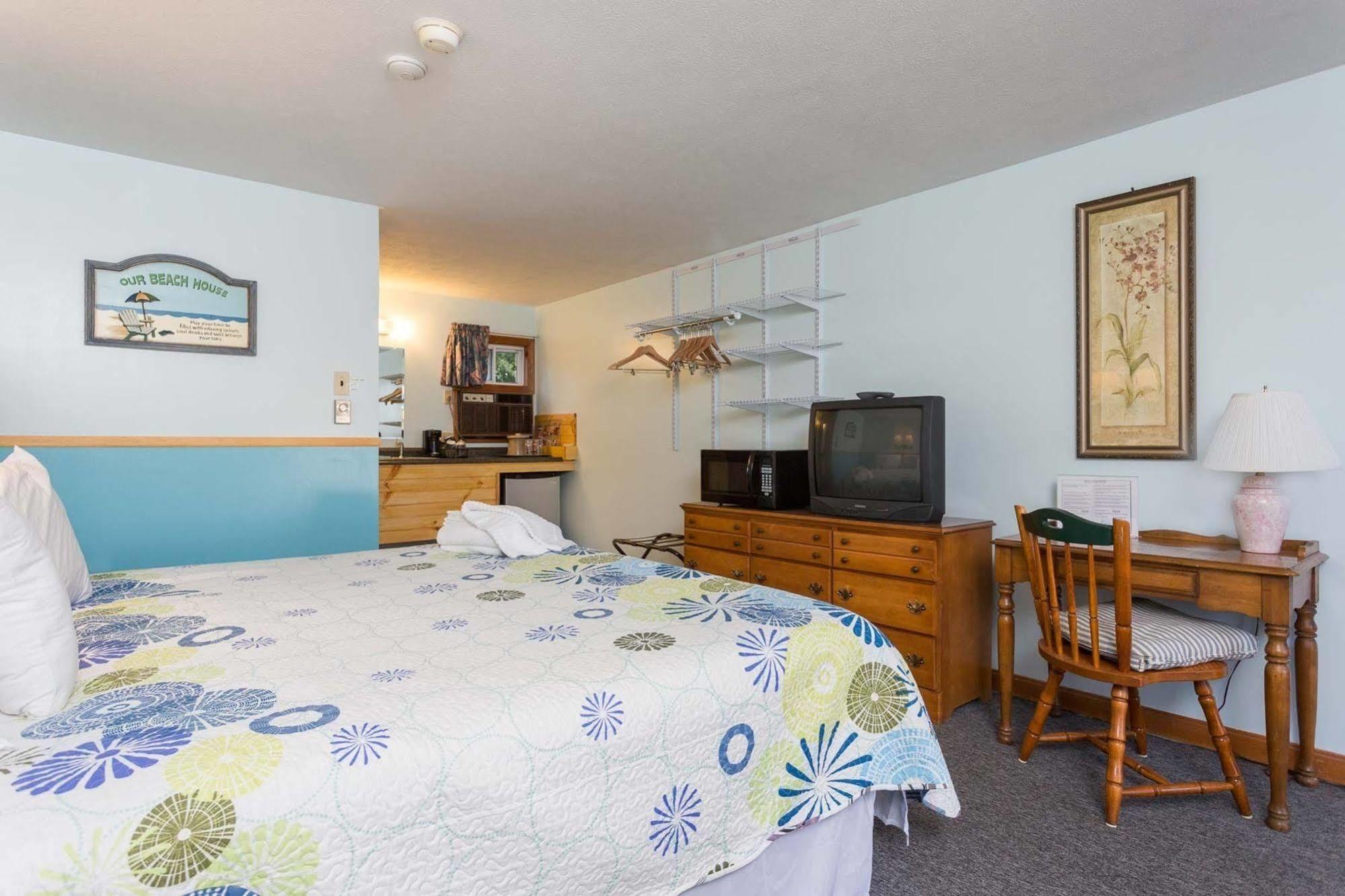 Seacoast Motel 2*